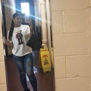 Meet your Posher, Kimberly